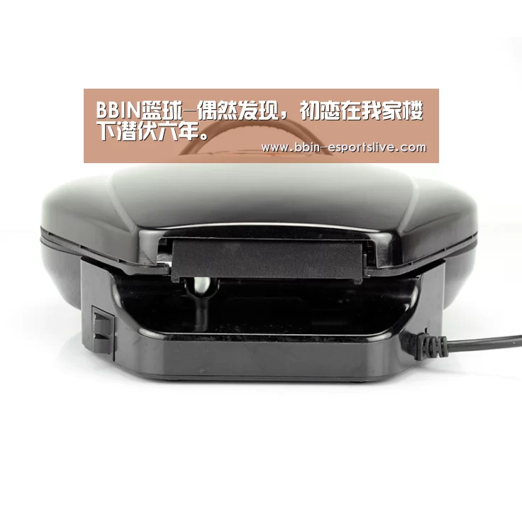 BBIN篮球-偶然发现,初恋在我家楼下潜伏六年。(图1) BBIN电竞